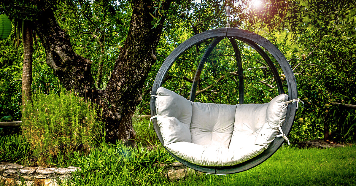 Everything You Need to Know About Folding & Swing Chairs